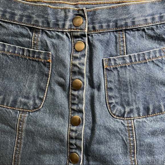 BDG skirt - Picture 3 of 4